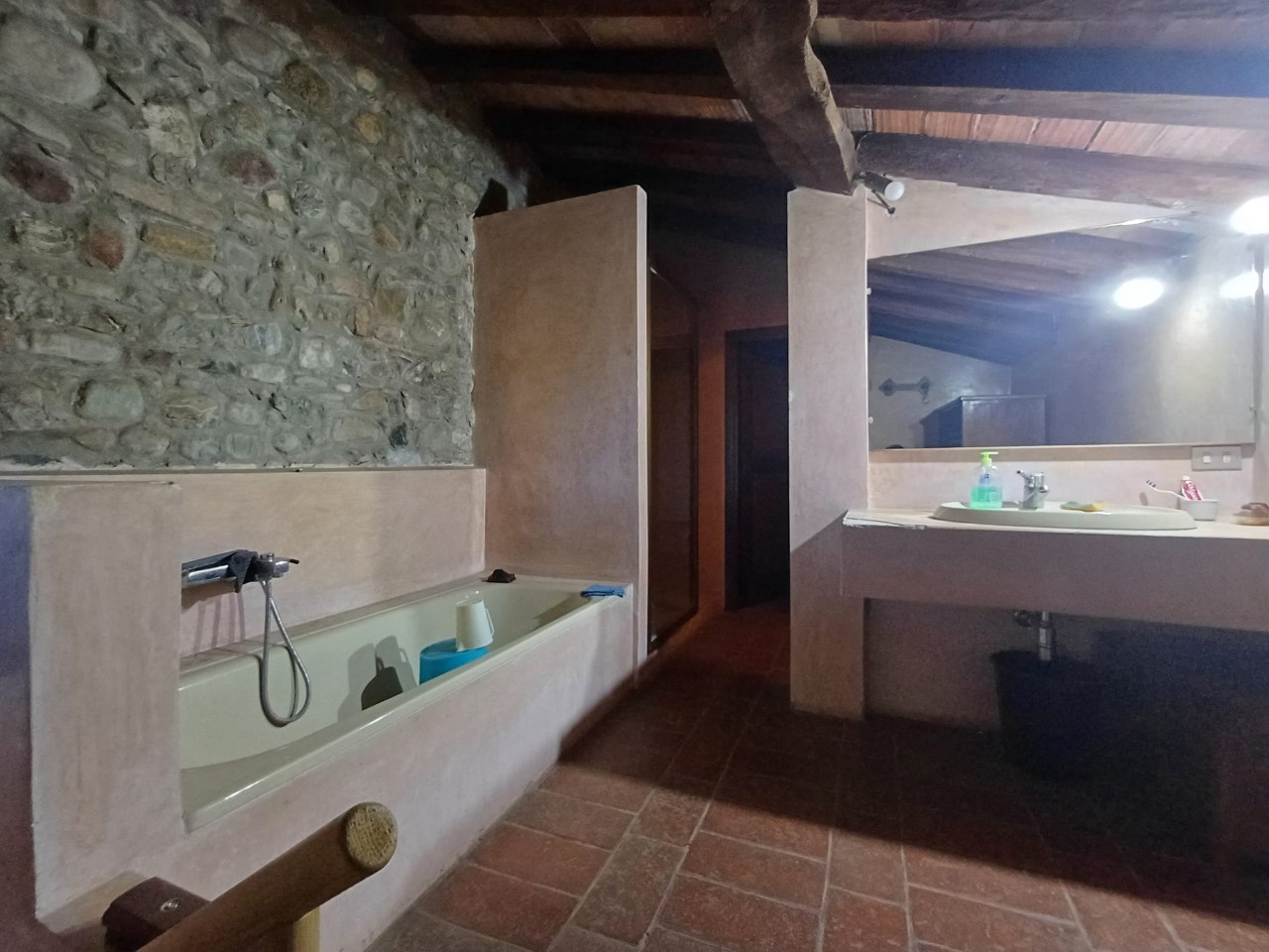 Casa indipendente in vendita a Rivergaro (PC)