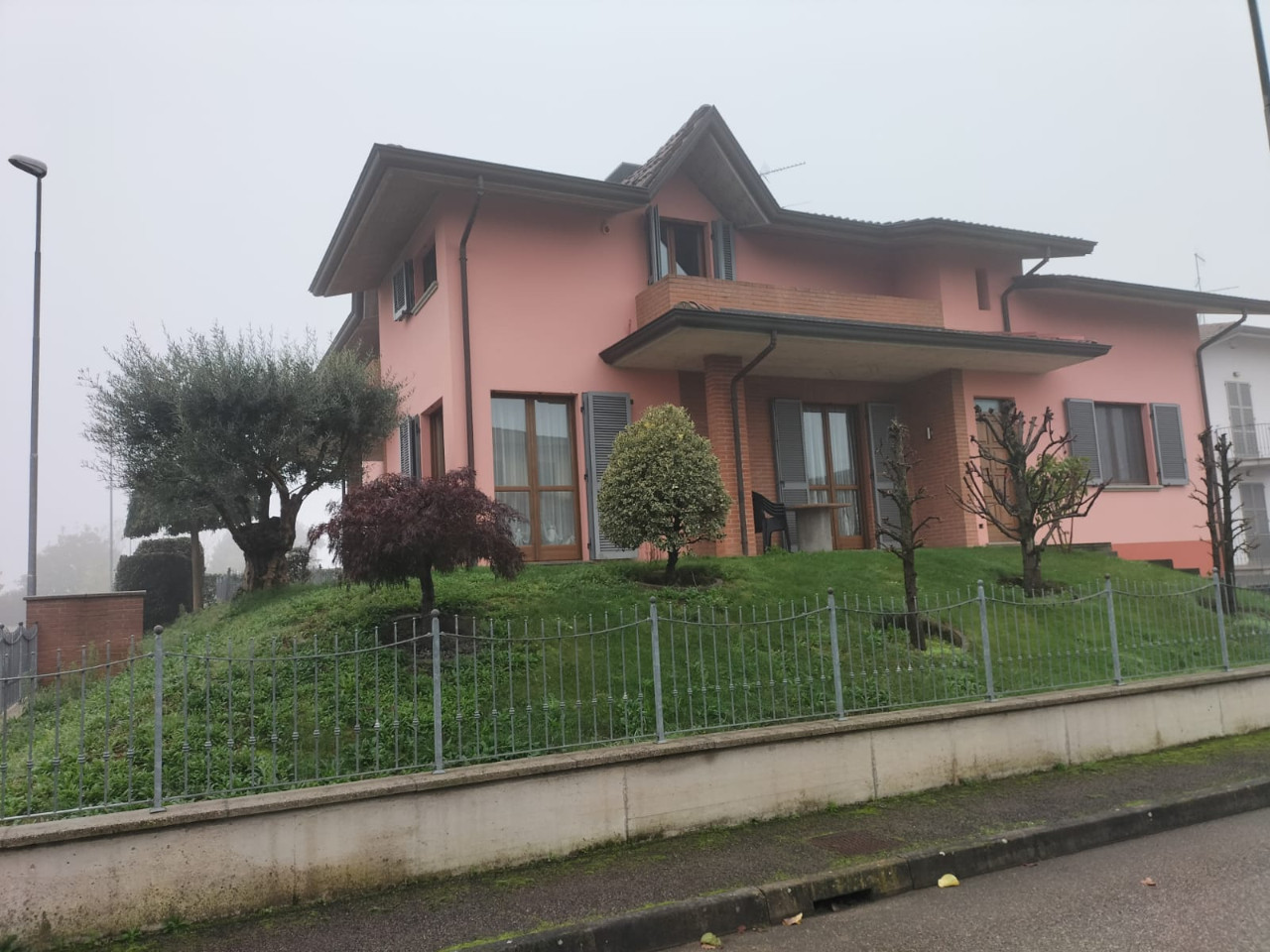 Villa in vendita a Vigolzone (PC)