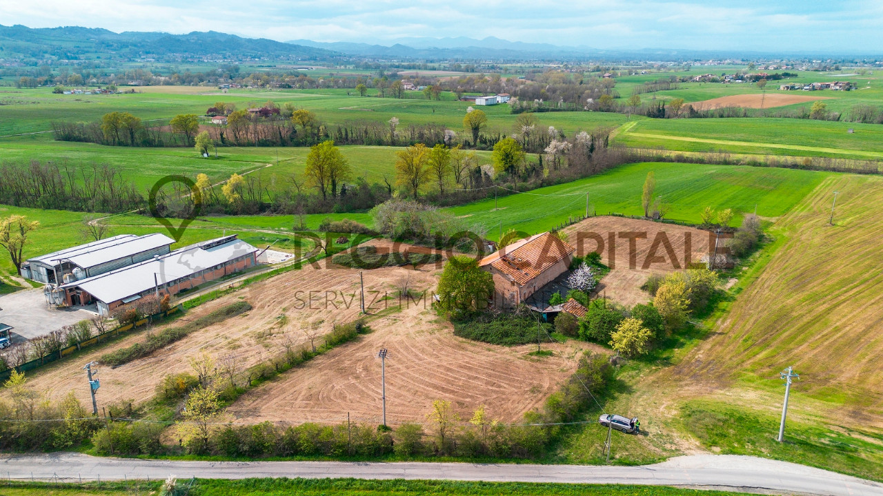 Rustico in vendita a San Bartolomeo, Reggio Nell'emilia (RE)