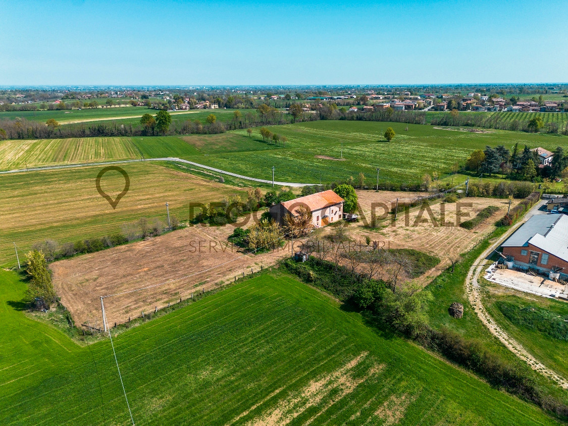 Rustico in vendita a San Bartolomeo, Reggio Nell'emilia (RE)