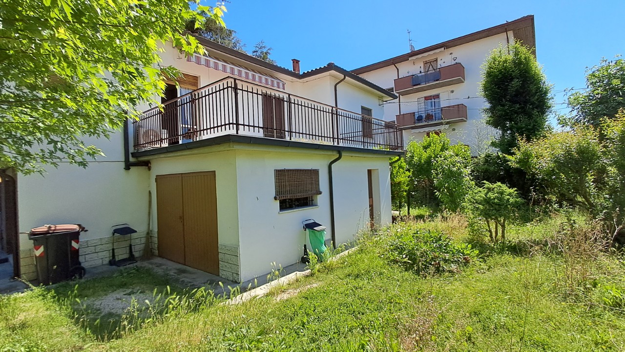 Casa indipendente in vendita a Ronco, Forlì (FC)