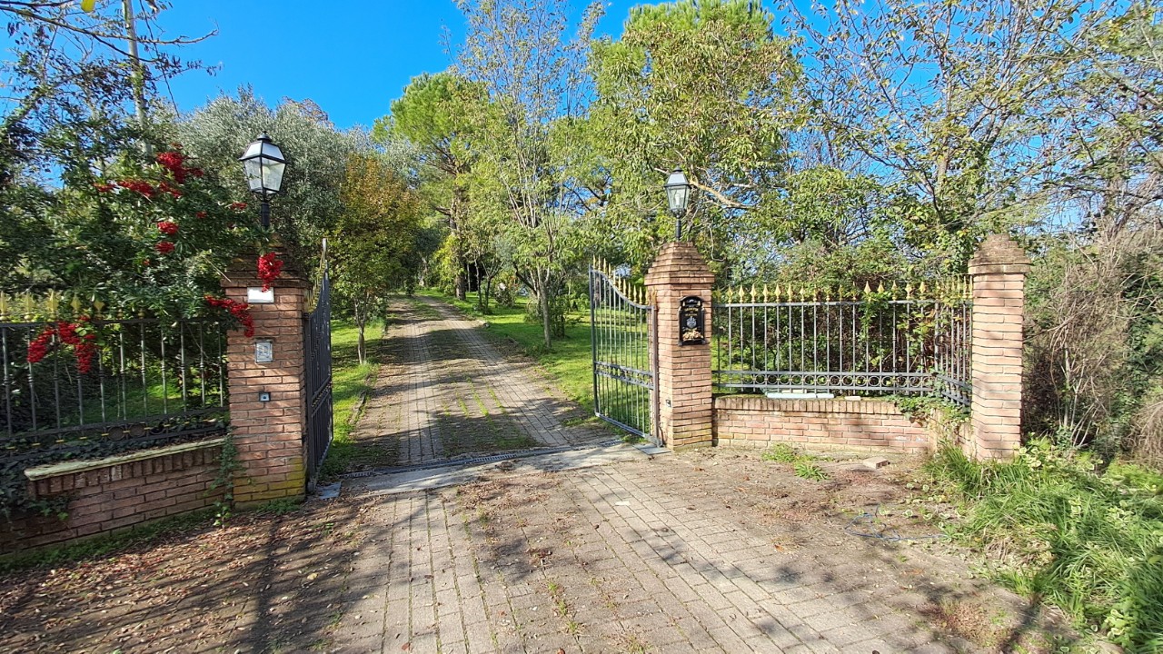 Casa indipendente in vendita a Bertinoro (FC)