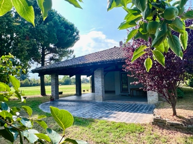 Villa in vendita a Montechiarugolo (PR)