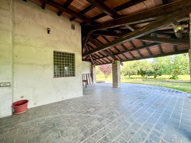 Villa in vendita a Montechiarugolo (PR)