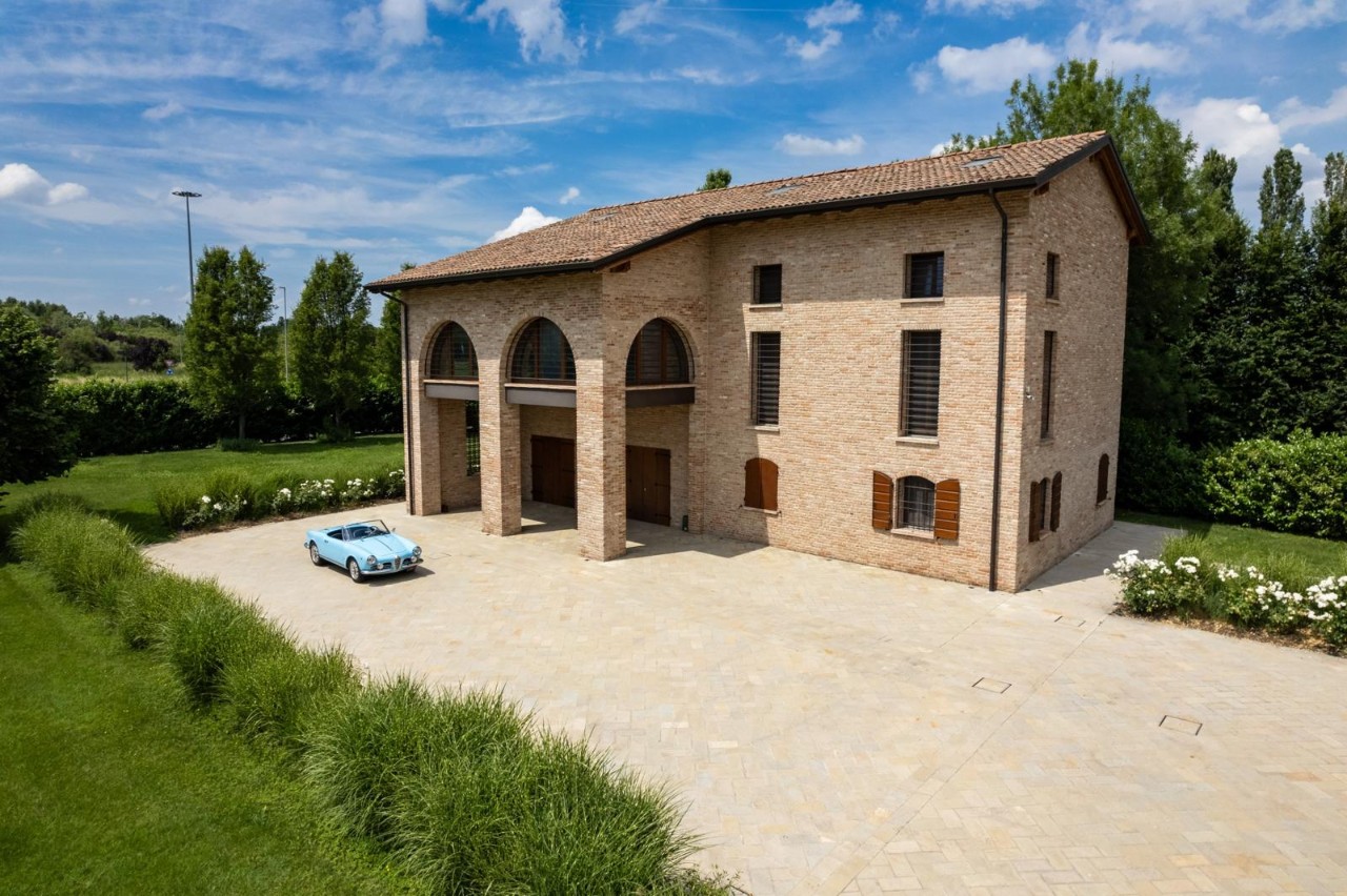 Villa Indipendente in vendita Reggio Emilia Zona Quinzio
